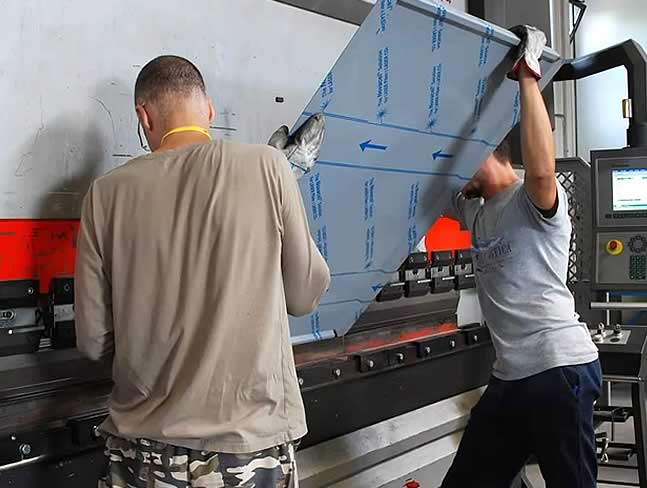 lavorazione-acciaio-venezia lavorazione-acciaio-venezia