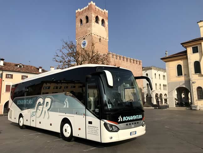Noleggio bus minivan taxi privato ncc a Venezia e Verona Noleggio bus minivan taxi privato ncc a Venezia e Verona